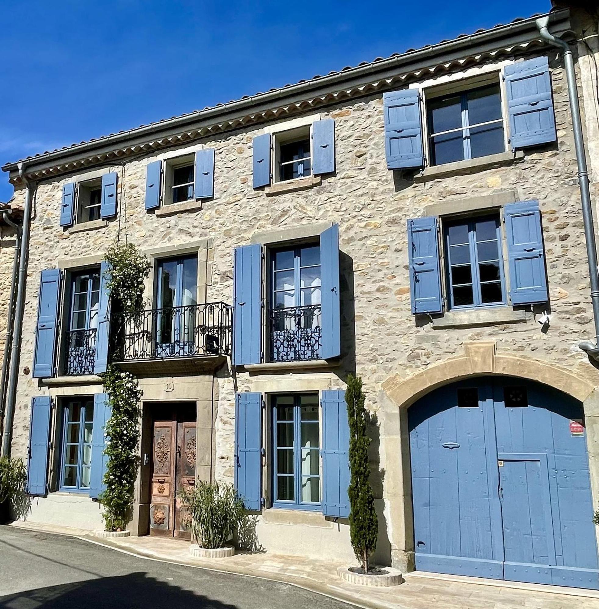 L'Oiseau Bleu Suite Merle Bleu Roubia Buitenkant foto